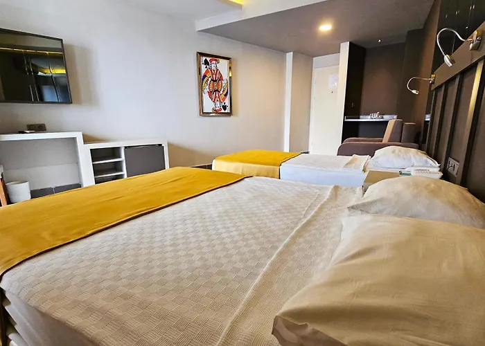 Blue Star Hotel