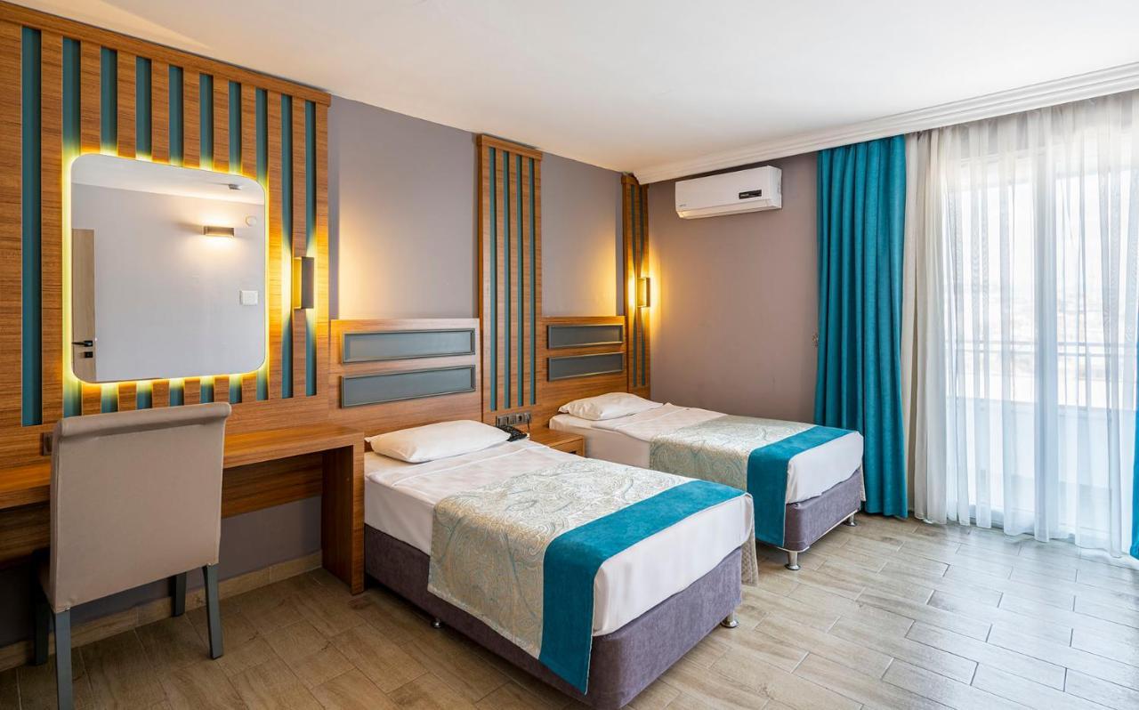 Hotel Blue Star